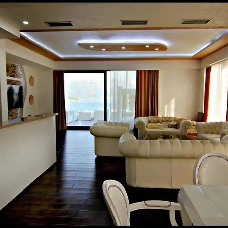 Διαμέρισμα Penthouse View With Pool On Terrace! Μπούντβα